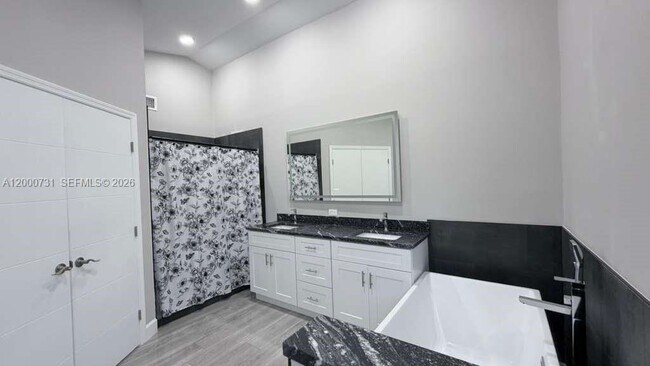 Building Photo - 1498 Beche St SE