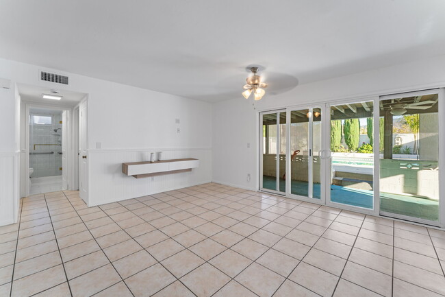 Building Photo - "Experience Luxurious Living: Spacious 4-B...
