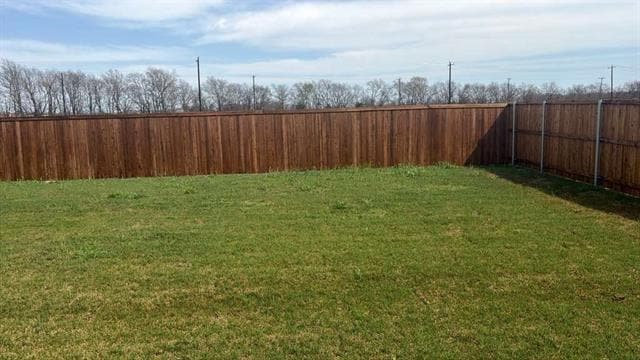 Building Photo - 2213 Maple Cir