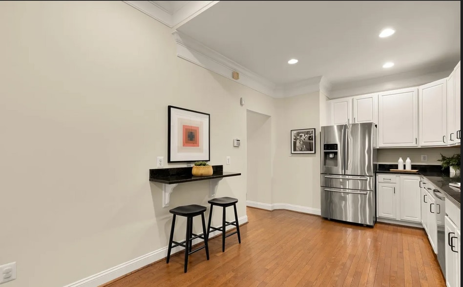 Building Photo - 1512 Park Rd NW