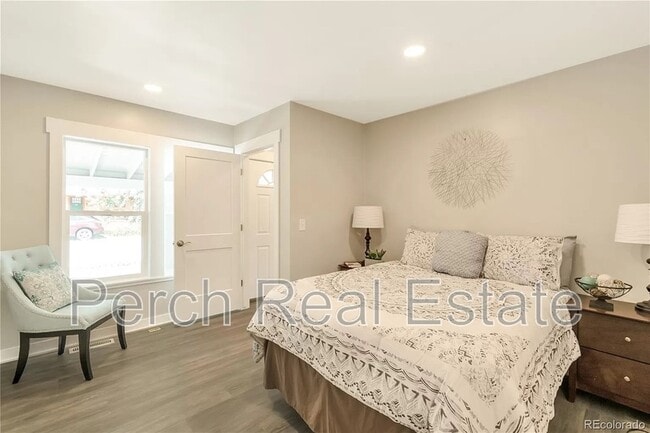 Building Photo - 2868 Benton St