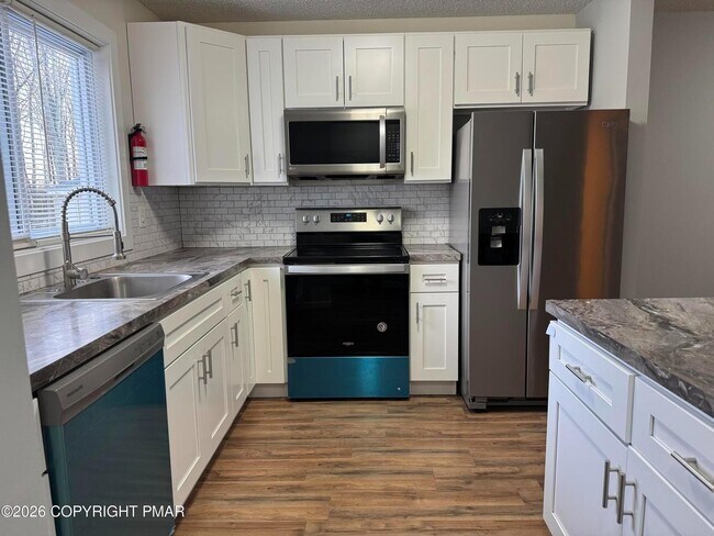 Building Photo - 35 Brookeville Terrace