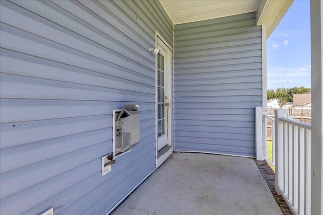 Building Photo - 164 Backfield Pl