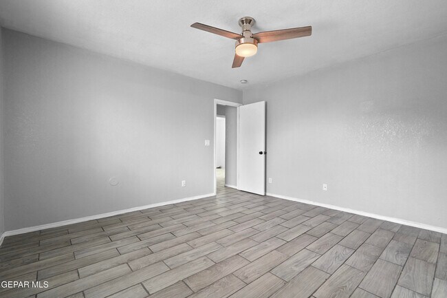 Building Photo - 12732 Roberto Nunez Ln