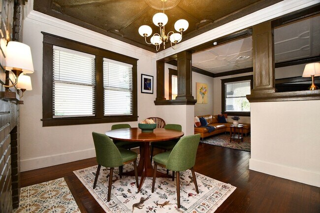 Building Photo - 407 Cordell St