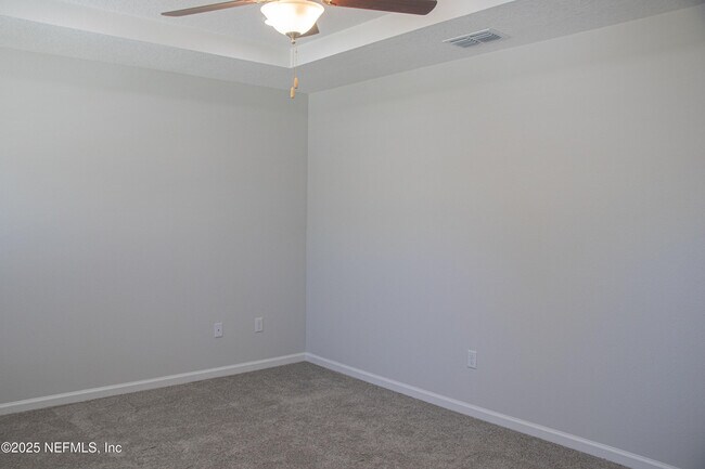 Building Photo - 4906 Spring Glen Rd