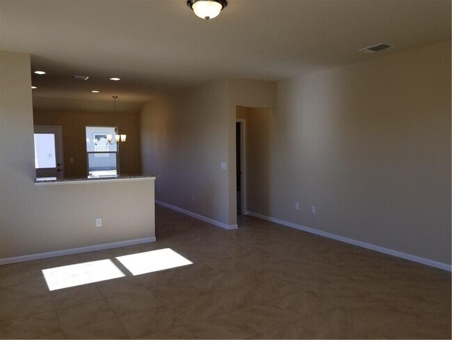Building Photo - 10300 Hatton Ln