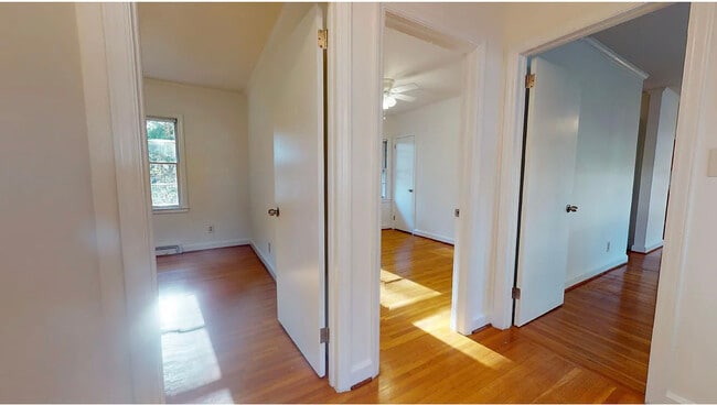 Building Photo - 330 Webster Pl