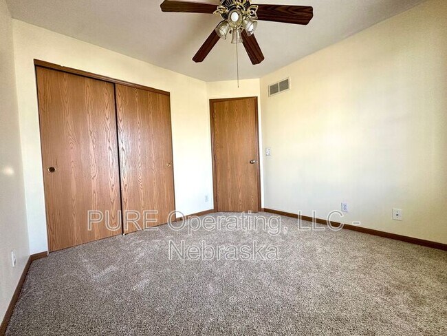 Building Photo - 7879 Bauman Ave