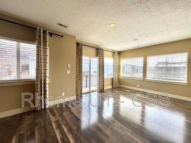 Building Photo - 18 N 1100 W