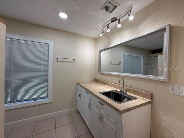 Building Photo - 17380 Bayharbor Cir