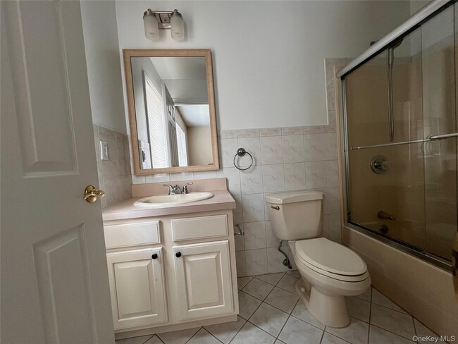 Building Photo - 112 2nd St