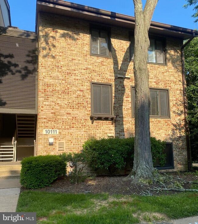 Building Photo - 10111 Windstream Dr