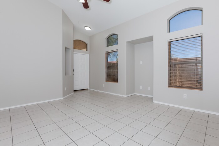 Building Photo - 7255 E Kramer St