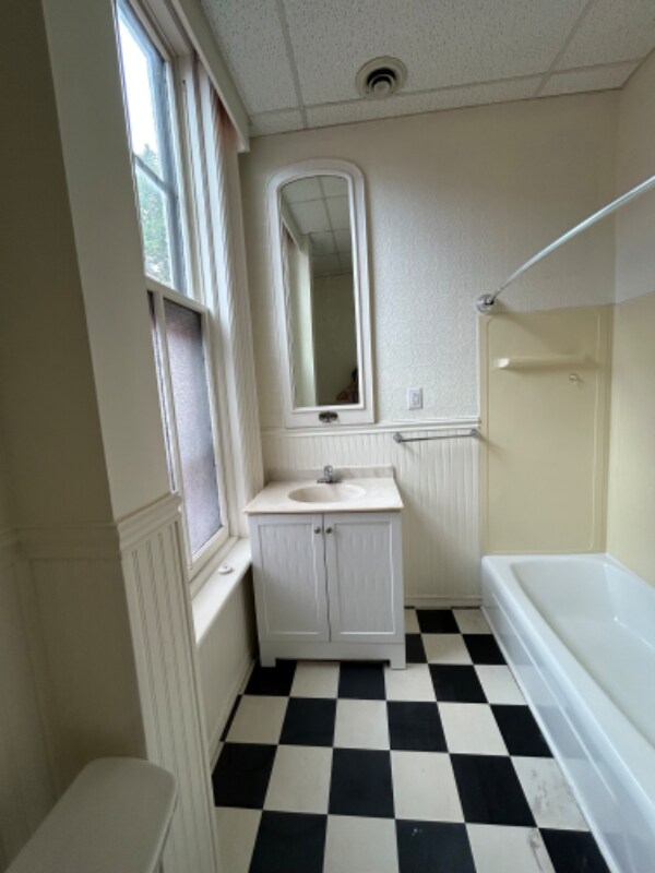 Building Photo - 111 Union St