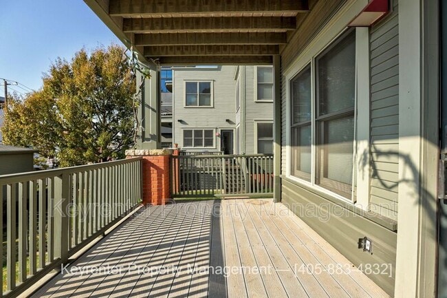 Building Photo - 812 NW 7th St