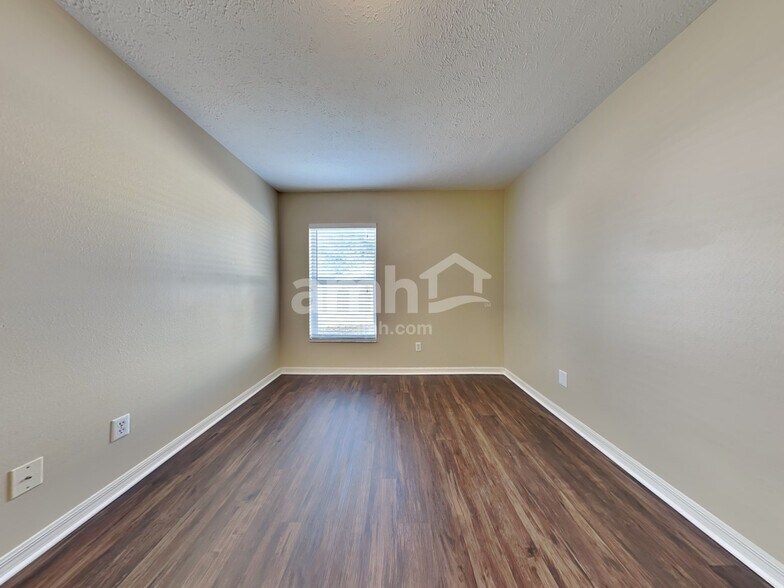 Building Photo - 11234 Andy Dr