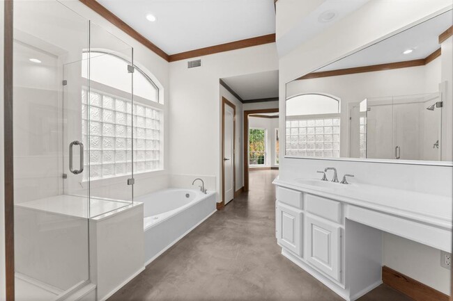Building Photo - 106 N Floral Leaf Cir