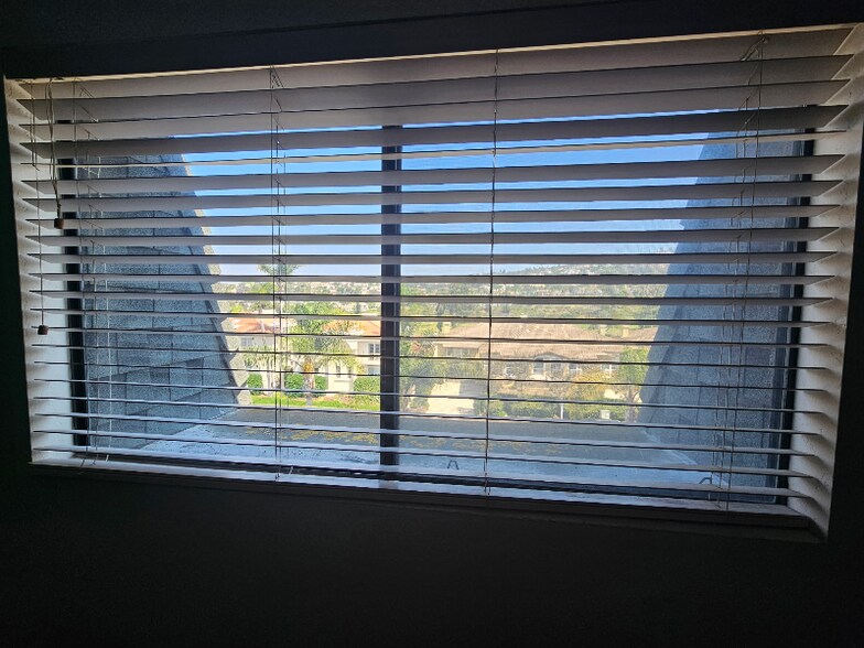 Building Photo - 2533 Navarra Dr