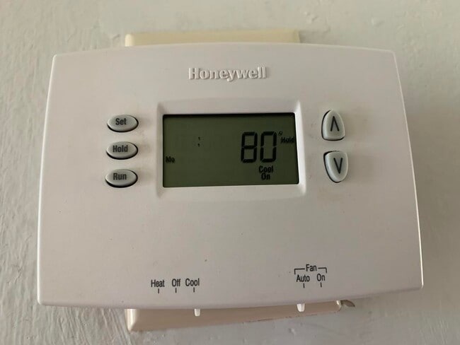 Building Photo - 9370 SW 8th St