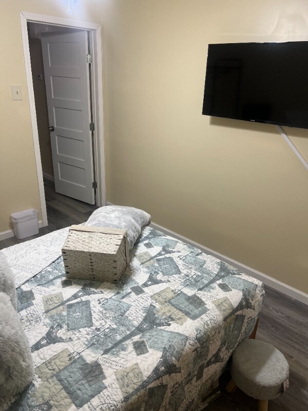 Building Photo - 2890 Parkwood Rd