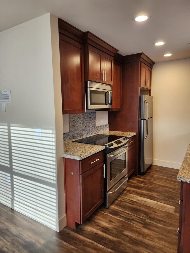 Building Photo - 11571 SW Toulouse St