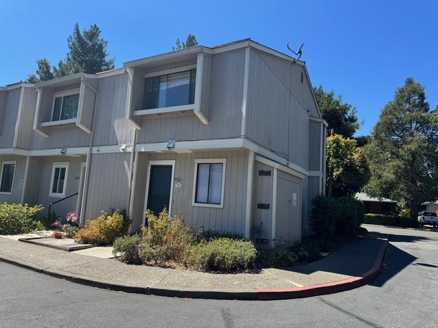 Building Photo - 862 Tamalpais Ave