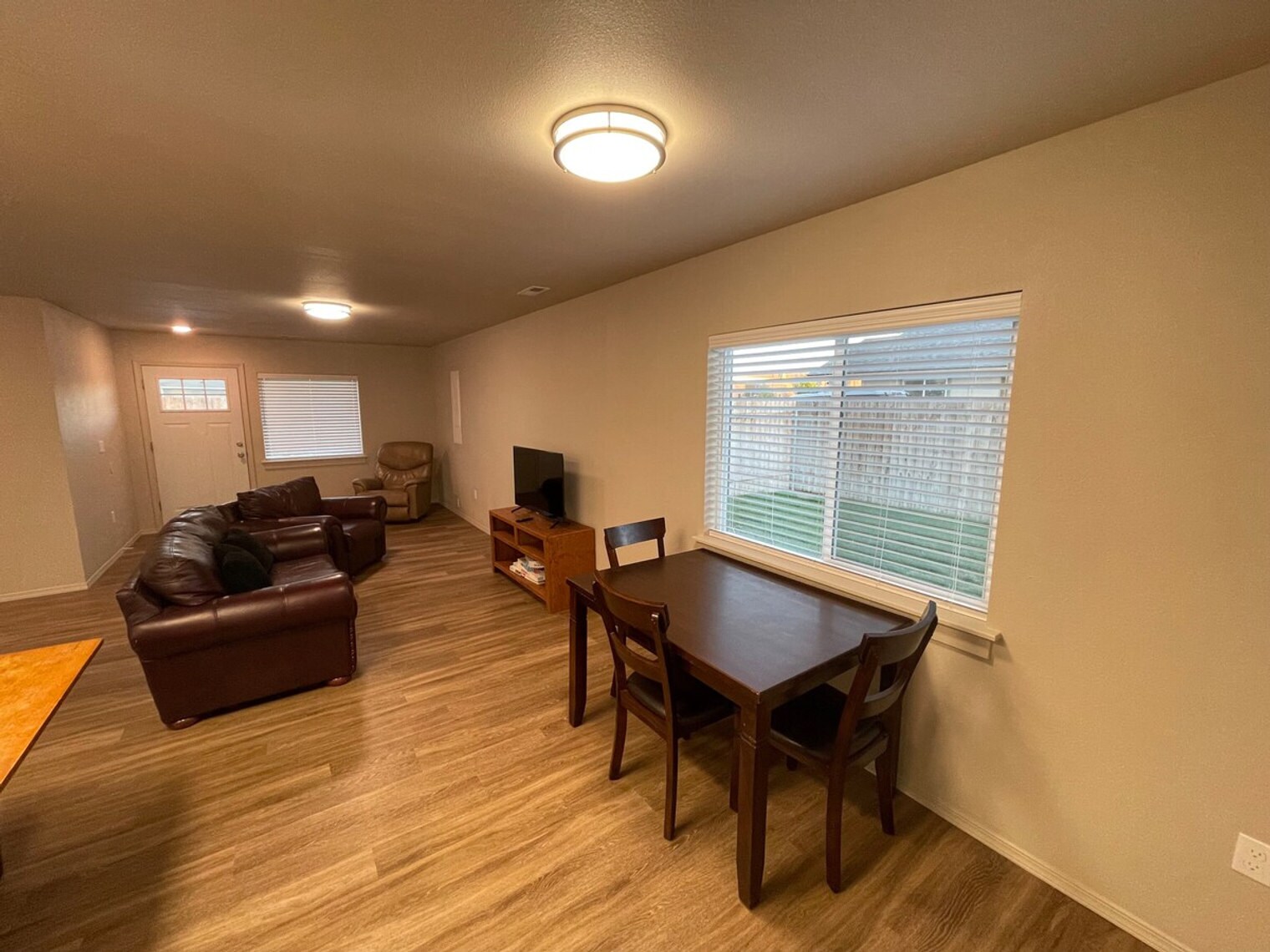 Building Photo - 601 S Kent St