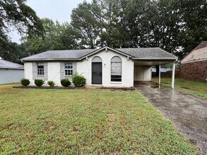 Building Photo - Renovated 3 Bedroom 1 Bath Home for Rent!