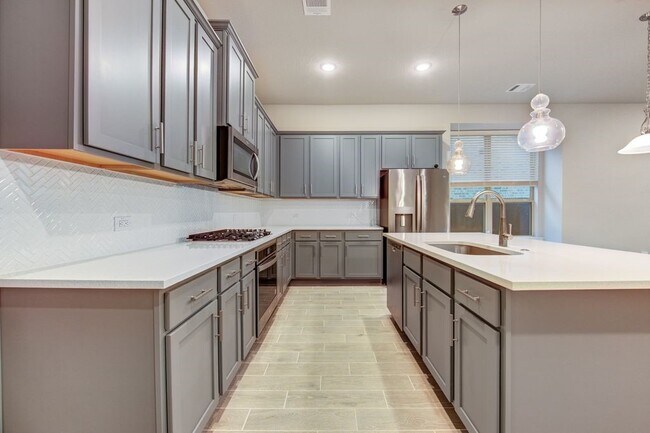 Building Photo - 9884 Preserve Wy
