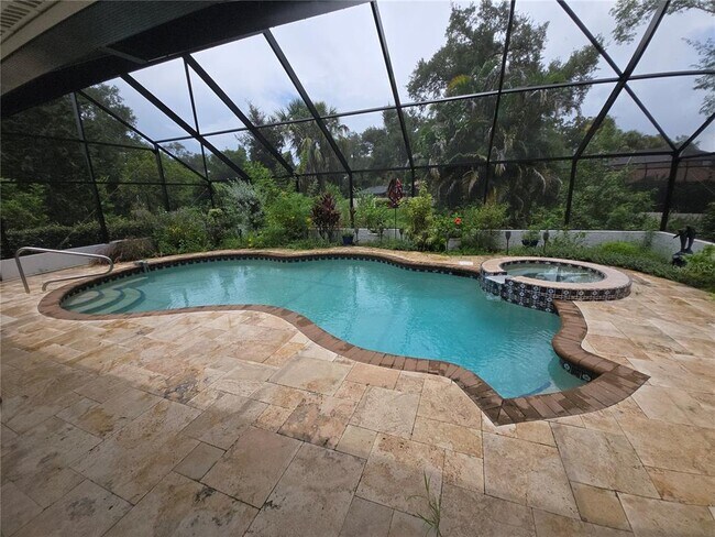 Building Photo - 3601 Garden Lakes Clenet