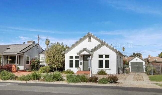 Primary Photo - 59 W Castle St