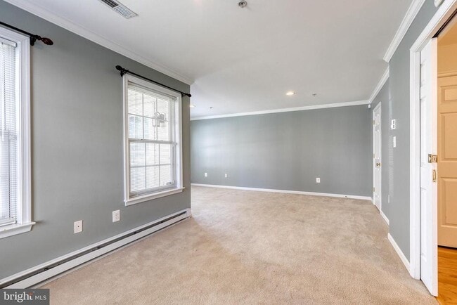 Building Photo - 2459 Cheyenne Dr