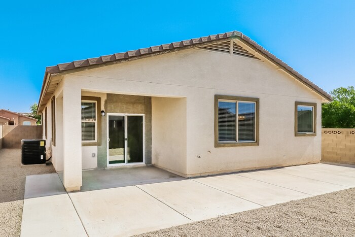 Building Photo - 17687 W Tonto St