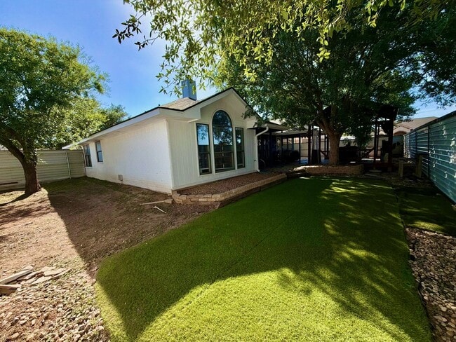 Building Photo - 5838 Manchester Ln
