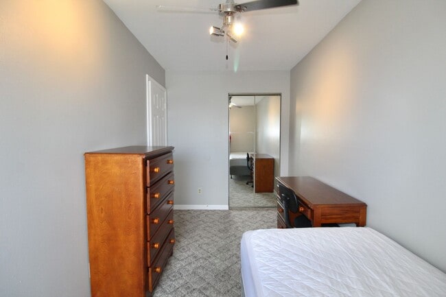 Building Photo - 1348 Hunters Rd