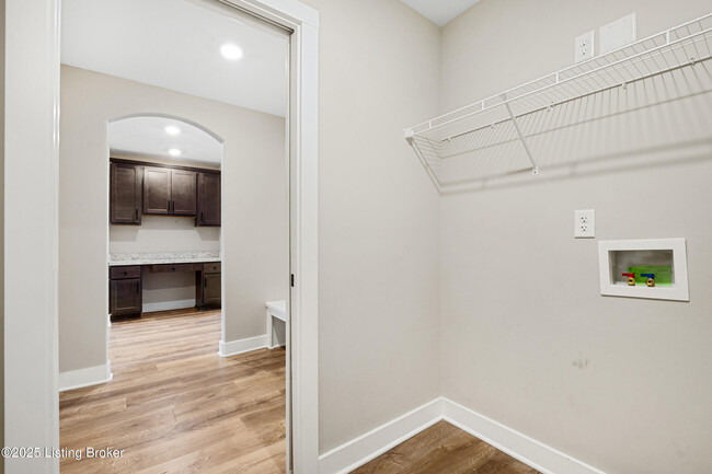 Building Photo - 9203 Harvester Pl