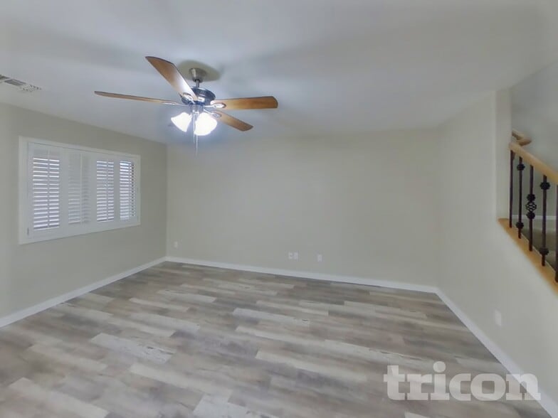 Building Photo - 10733 W Taft St