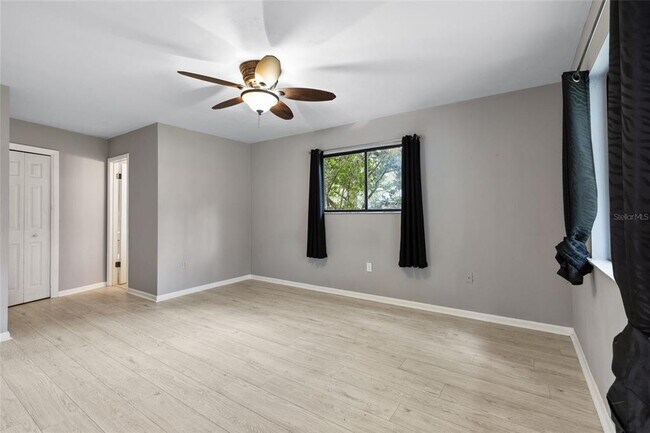 Building Photo - 1716 SW 77th Terrace