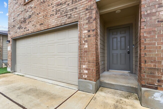 Building Photo - 2526 Wentwood Run