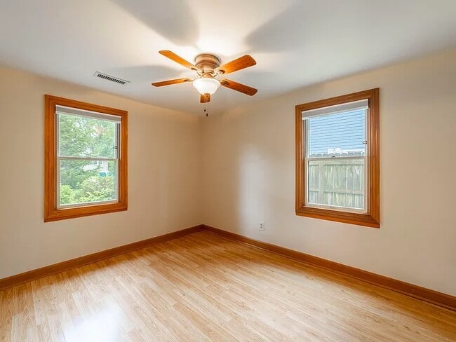 Building Photo - Rutledge Home