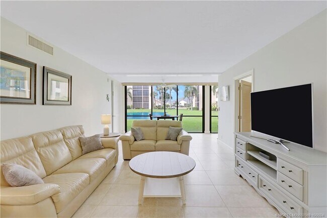 Building Photo - 3442 NE Causeway Blvd