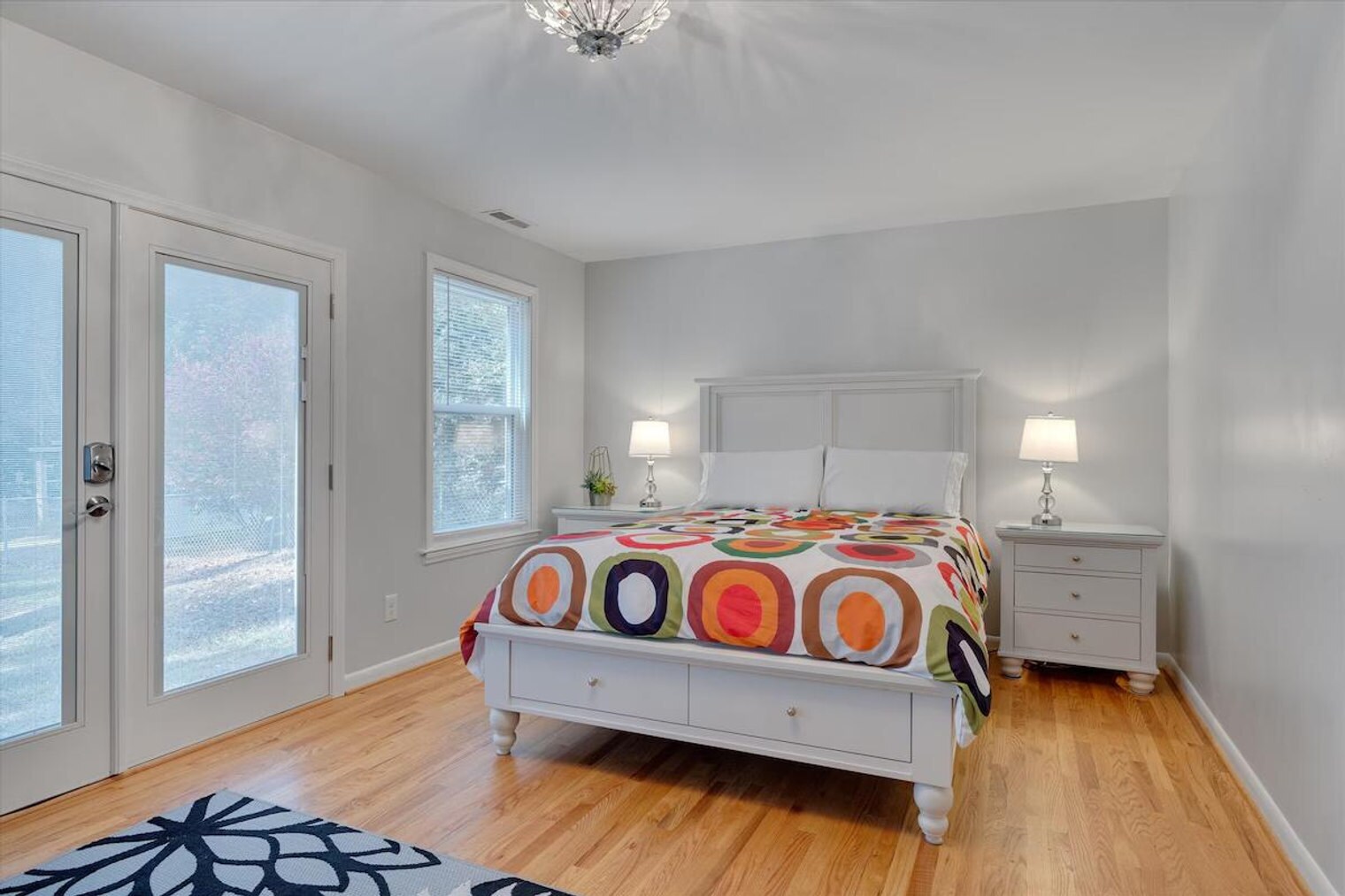 Building Photo - 824 Warren Ave