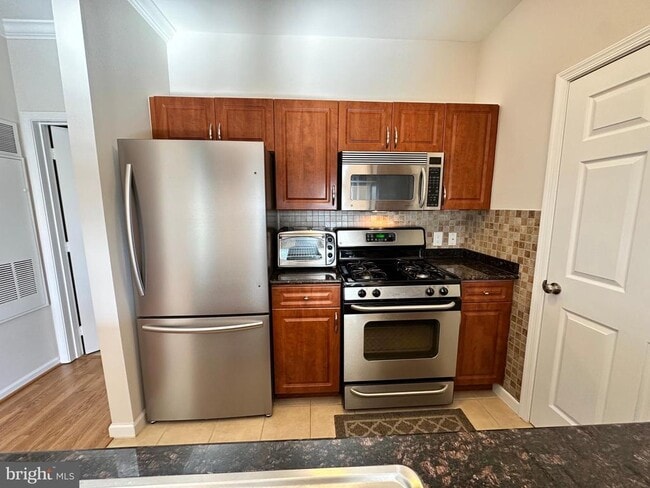 Building Photo - 12901 Centre Park Cir