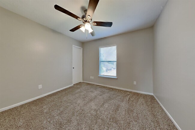 Building Photo - 12618 Duchess Ln