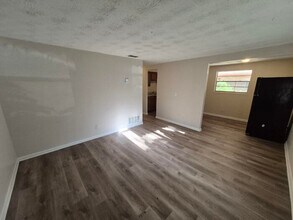 Building Photo - Charming 3 Bedroom Home With Covered Carport
