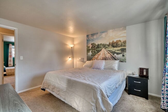 Building Photo - Charming 4 Bed 2 Bath Home in 80917!!!