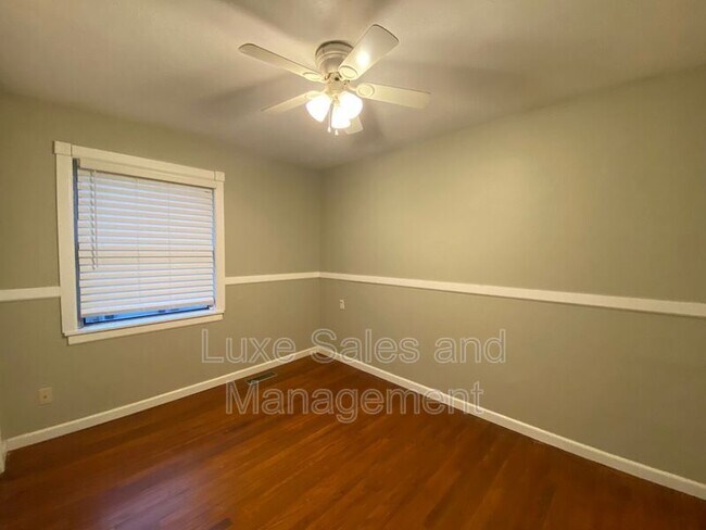 Building Photo - 1118 Idaho St