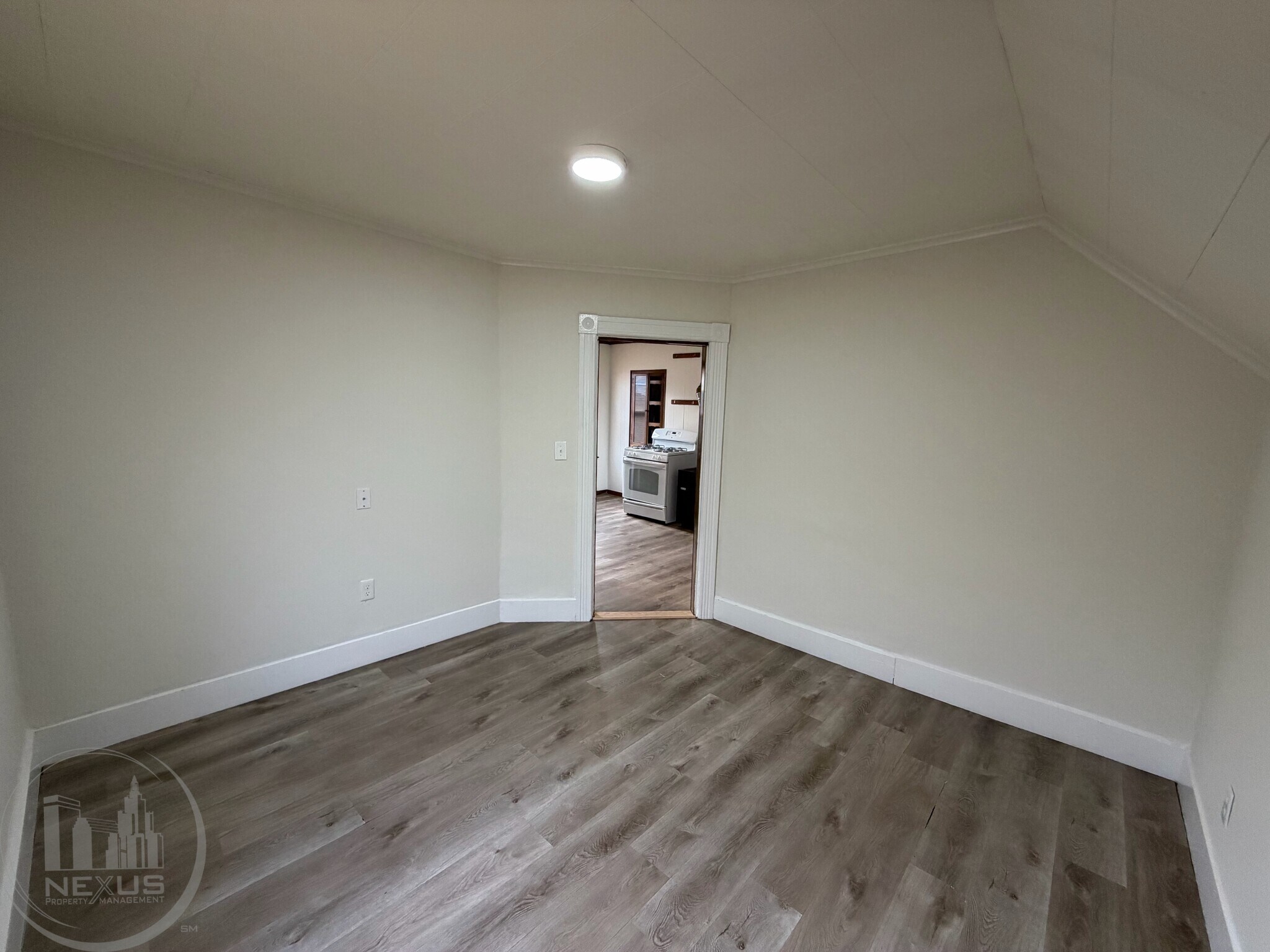 Building Photo - 73 Esther St