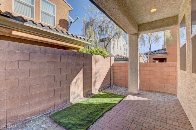 Building Photo - 10156 Ruggles Mansion Ave